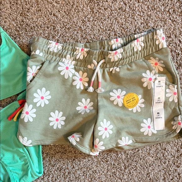 NWT Art Class Green Bikini with Floral Shorts Sz M (8) - Picture 3 of 6